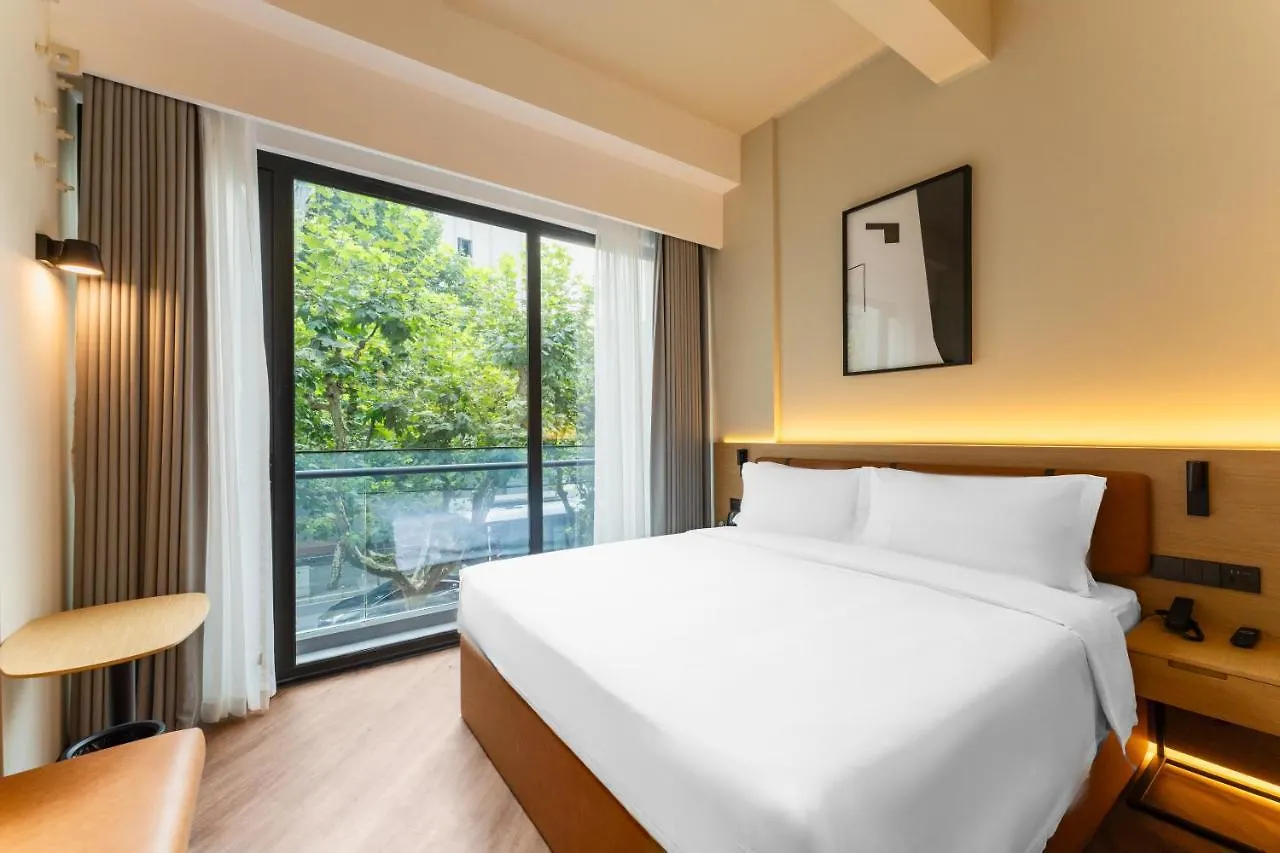 Mia Hotel - Shanghai Xuhui Jiaotong University 中国