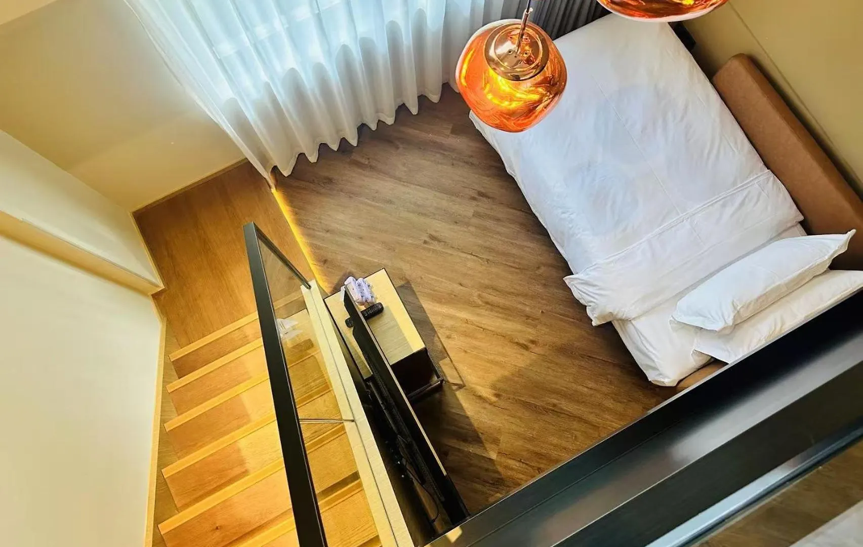 ****  Mia Hotel - Shanghai Xuhui Jiaotong University 中国